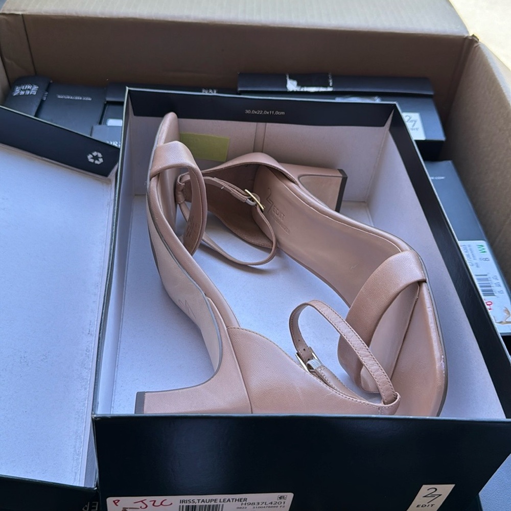 27 EDIT Naturalizer Iriss Ankle Strap Sandal - Picture 2 of 10